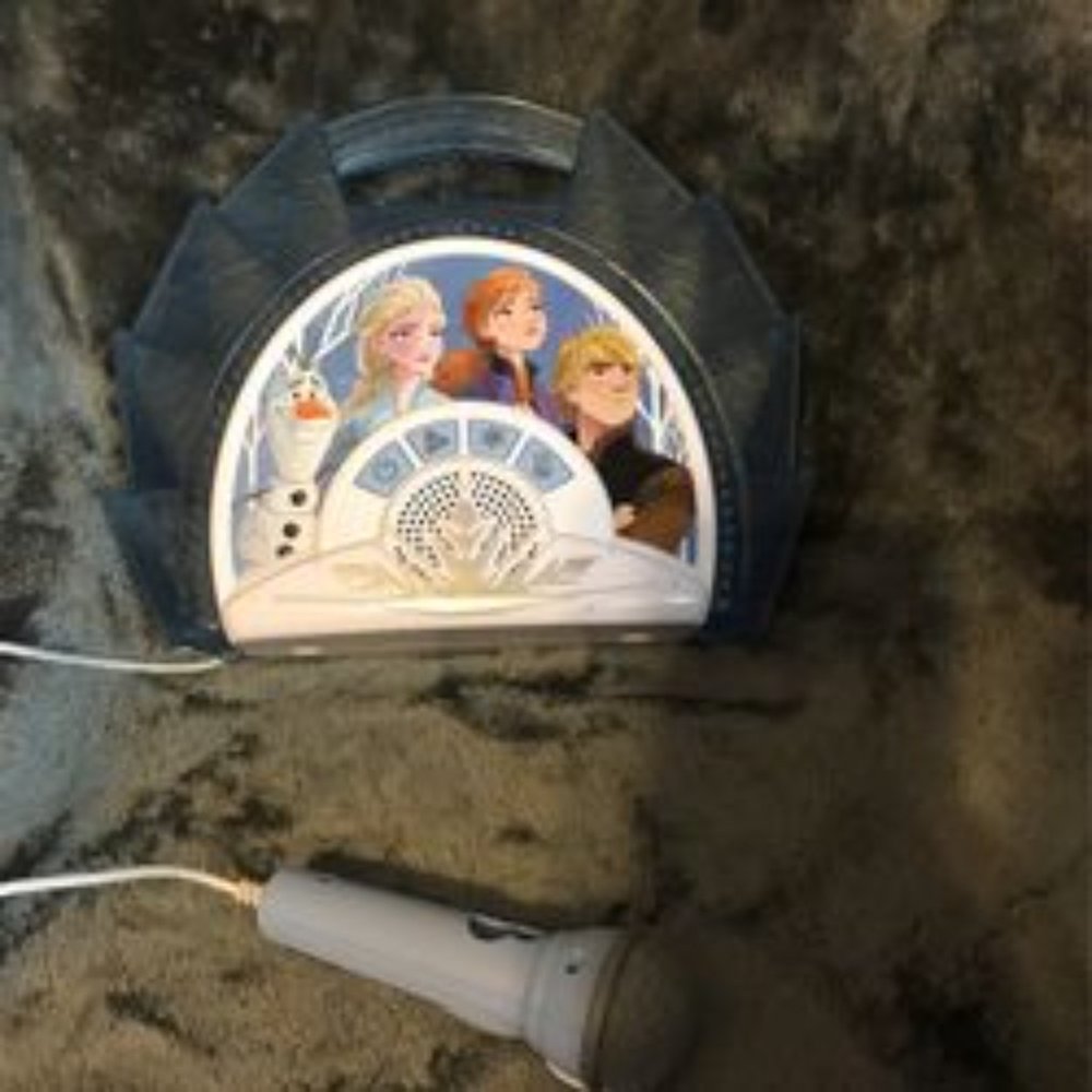 Disney frozen 2 Sing Along Box
